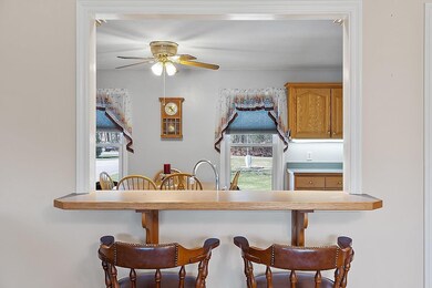 89 N Main St, Newton, NH 03858 - photo 7