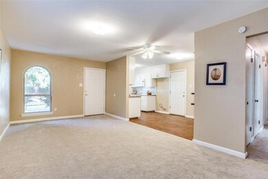 622 Hallvale Dr, Fort Worth, TX 76108 - photo 2