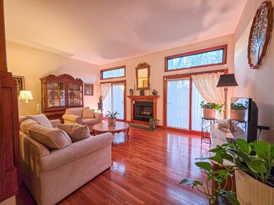 908 Mill Pond Dr, South Windsor, CT 06074 - photo 3