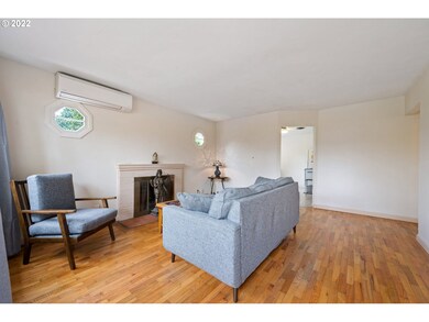 22 NE Lombard St, Portland, OR 97211 - photo 5