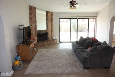 Interior 5