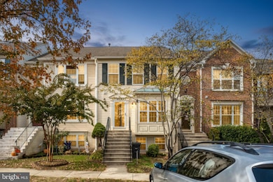 22078 Manning Square, Sterling, VA 20166 - photo 2