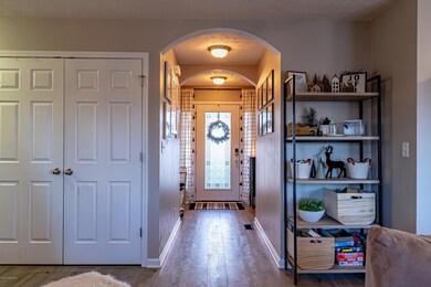 266 Gentry Crossing Blvd, Mount Washington, KY 40047 - photo 4