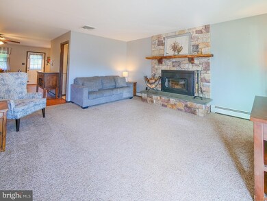 1151 Adams St, Crum Lynne, PA 19022 - photo 5