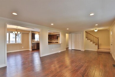 922 Pettibone St, Crown Point, IN 46307 - photo 3