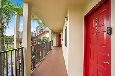 1600 SW 127th Way unit C302, Pembroke Pines, FL 33027 - photo 4