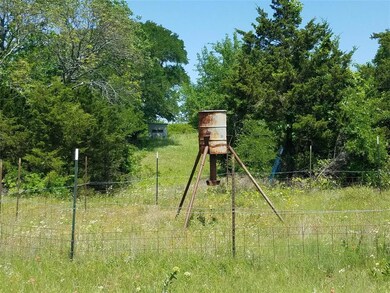 2922 Hwy 406, Denison, TX 75076 - photo 2