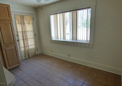 Interior 3