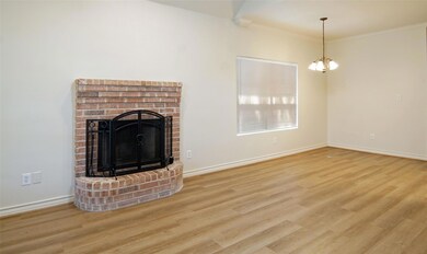 316 W Anderson St, Weatherford, TX 76086 - photo 6