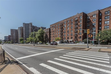 102-30 Queens Blvd unit 6, Forest Hills, NY 11375 - photo 4