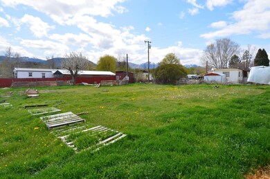 451 Council Dr, Mount Vernon, OR 97865 - photo 3