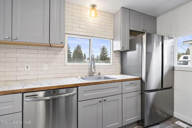 10-web-or-mls-1952-e-12th-ave-space-49
