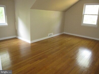 2107 Prices Ln, Alexandria, VA 22308 - photo 2