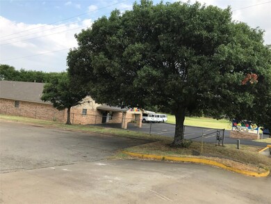 1800 S Bowie Dr, Weatherford, TX 76086 - photo 6