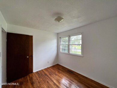 1110 River St, Jacksonville, NC 28540 - photo 6