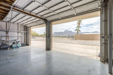 02 Garage View