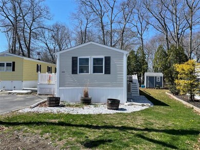 642 Forest Park, Middletown, RI 02842 - photo 2