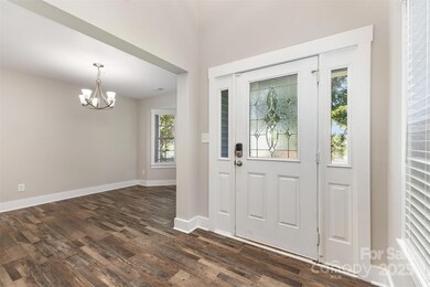 1523 Hollow Maple Dr, Charlotte, NC 28216 - photo 2