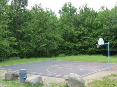 1690 Midwood Terrace, Tobyhanna, PA 18466 - photo 5