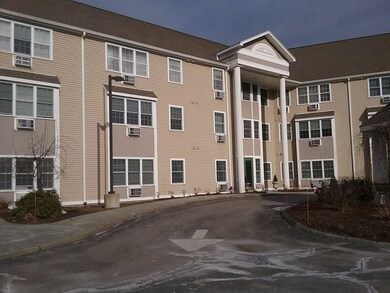 486 Nashua St unit 114, Milford, NH 03055 - photo 3