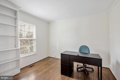 12247 Tildenwood Dr, Rockville, MD 20852 - photo 7