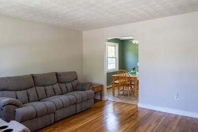 83 Willow St unit 2, Woburn, MA 01801 - photo 2