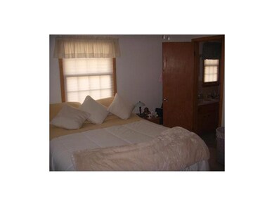 3153 W 26th St, Erie, PA 16506 - photo 6