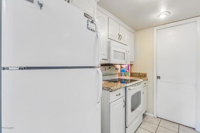 10202 N 7th Place unit A, Phoenix, AZ 85020 - photo 7