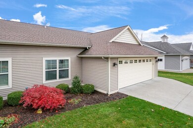 1275 Prestwick Dr, Holland, MI 49423-1