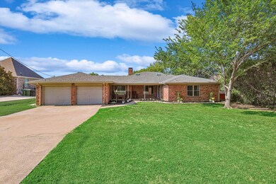 8612 Martin Dr, North Richland Hills, TX 76182 - photo 2