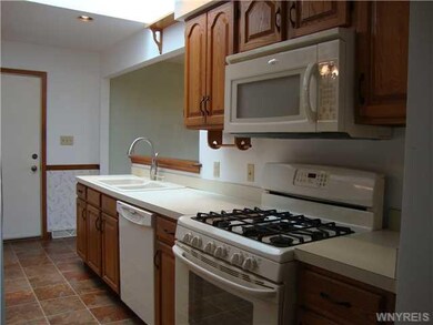 Kitchen. Appliances are INCLUDED!! Refrig. is nego
