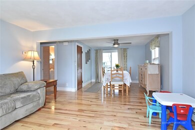 61 Greenpost Ln, Warwick, RI 02889 - photo 4