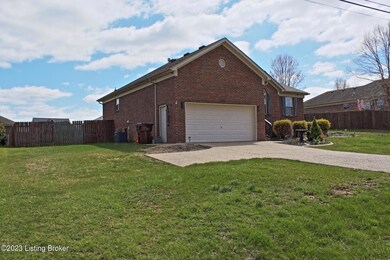 404 Bleemel Ln, Mount Washington, KY 40047 - photo 3