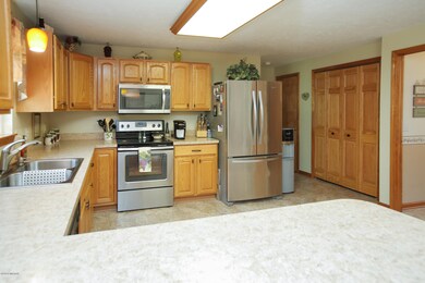 21221 12 mile road-105