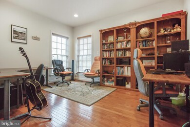 14098 Baneberry Cir, Manassas, VA 20112 - photo 4