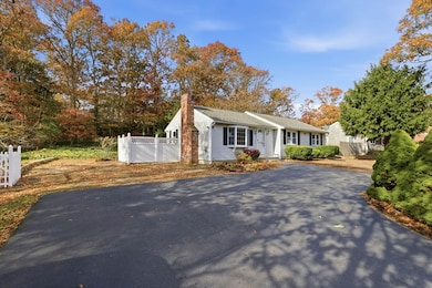 544 Cotuit Rd, Mashpee, MA 02649 - photo 5