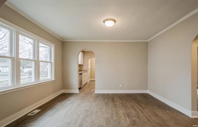 1303 E 29th St, Anderson, IN 46016 - photo 4