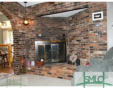 Den/Family/Great Room. Brick Fireplace with gas lo