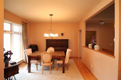 925 Timber Ridge Dr, Oregon, WI 53575 - photo 5