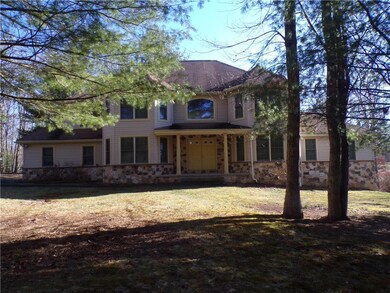 261 Whisperwood Ct, Saylorsburg, PA 18353 - photo 2