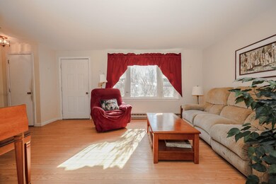 18 Midridge Cir unit 18, Londonderry, NH 03053 - photo 2