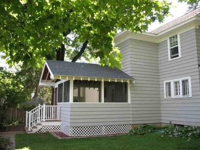 1484 Dean St, Schenectady, NY 12309 - photo 6