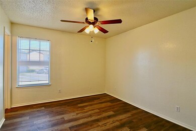 8033 Cambridge Cir unit 35, Fort Worth, TX 76108 - photo 3