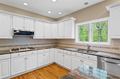 755 Waldens Pond Rd, Albany, NY 12203 - photo 6