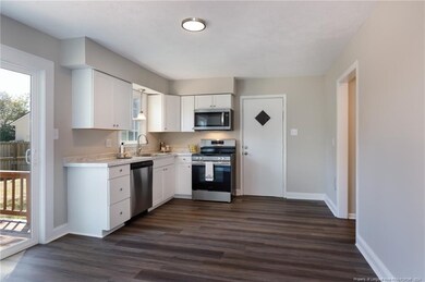 7583 Deerwood Dr, Fayetteville, NC 28303 - photo 5