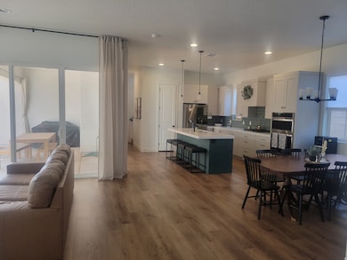 663 Green Mountain Dr, St. George, UT 84790 - photo 6