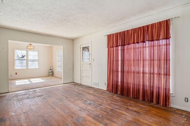 1207 S 3rd St main floor