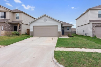 9509 NW 118th St, Yukon, OK 73099 - photo 3