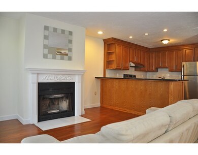 158 Quincy Shore Dr unit 82, Quincy, MA 02171 - photo 2