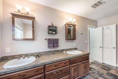 10208 Monogram Ave-8